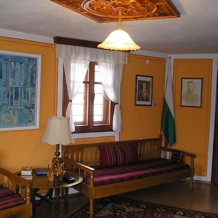 Guest House Bolyarka 코프리브시티차 외부 사진
